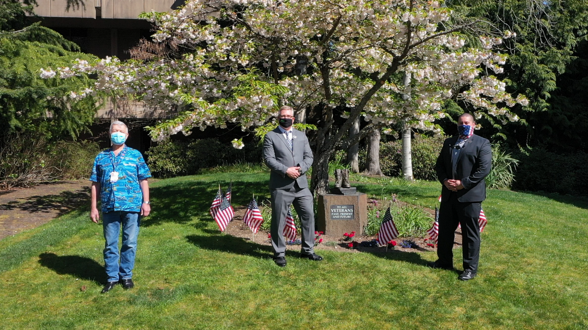 Left to right: Steve Pennington, veteran and Edmonds College Foundation board member, Chris Szarek, and Fernado Moratalla