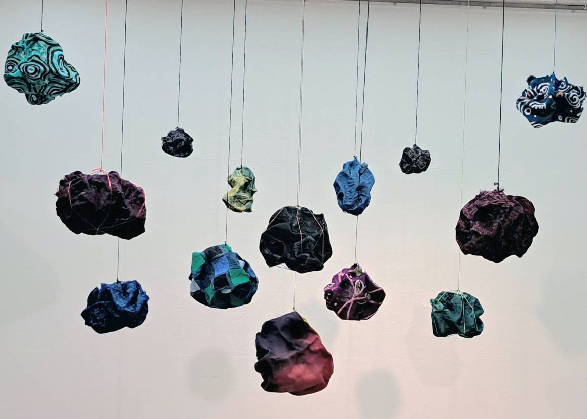 Abigail Nnaji’s “Metamorphosis” offers a poignant exploration of immigrants’ journeys, navigating cultural shifts, language barriers, financial obstacles, and discrimination through thought-provoking sculptures and installations created with repurposed materials. (Courtesy of Abigail Nnaji)