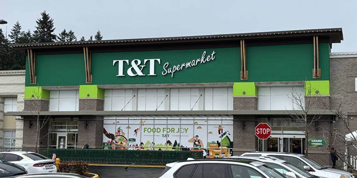The outside of the new T&T Supermarket in Lynnwood Washington