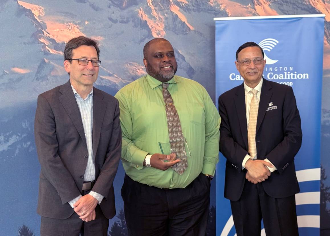 Aaron Slaughter with Washington Governor Bob Ferguson (left) and Edmonds College President Dr. Amit B. Singh (right) at the Student Civic Leadership Awards at the Museum of Flight in Seattle. (photo courtesy of Dr. Amit B. Singh / Edmonds College)