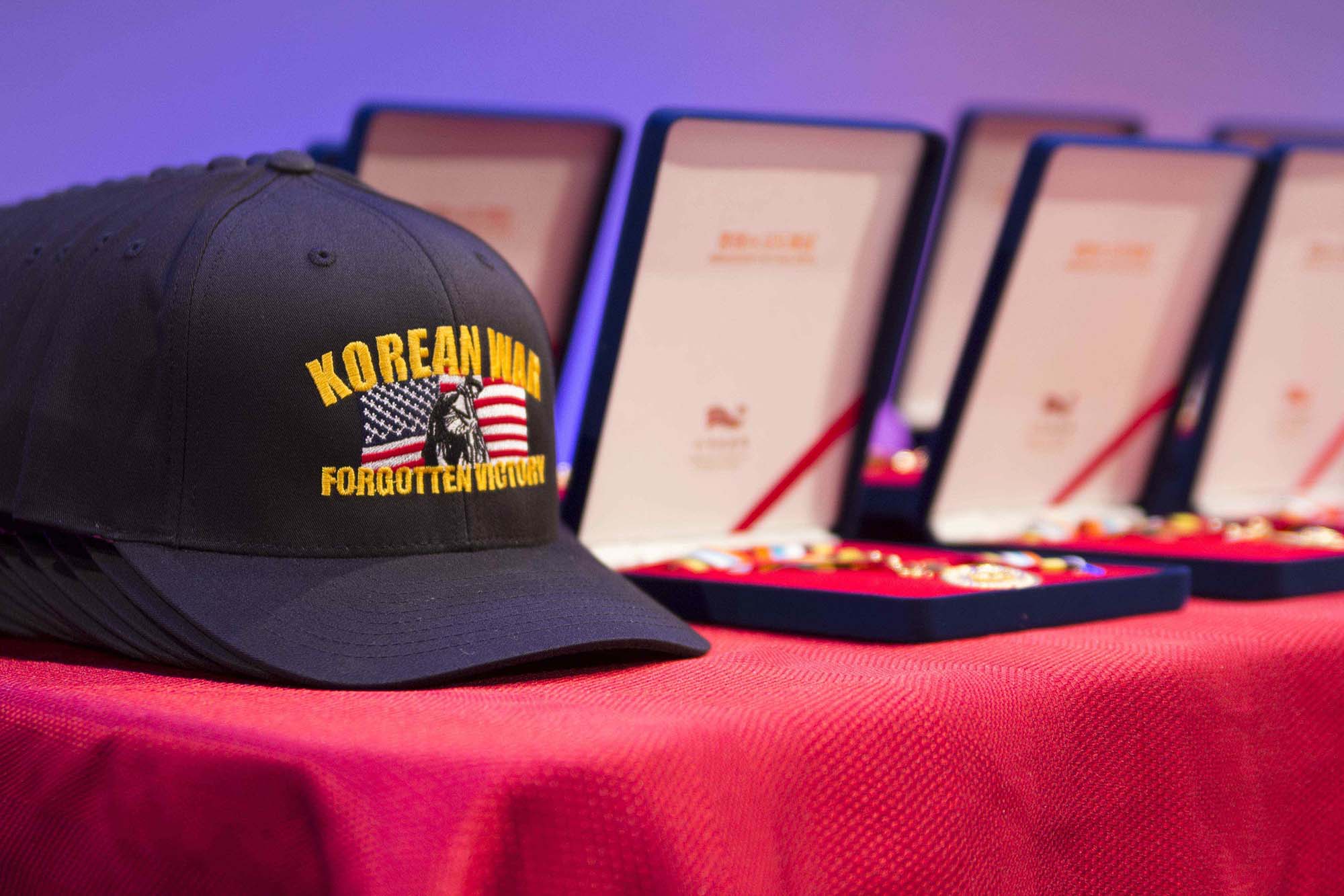 hat and medals