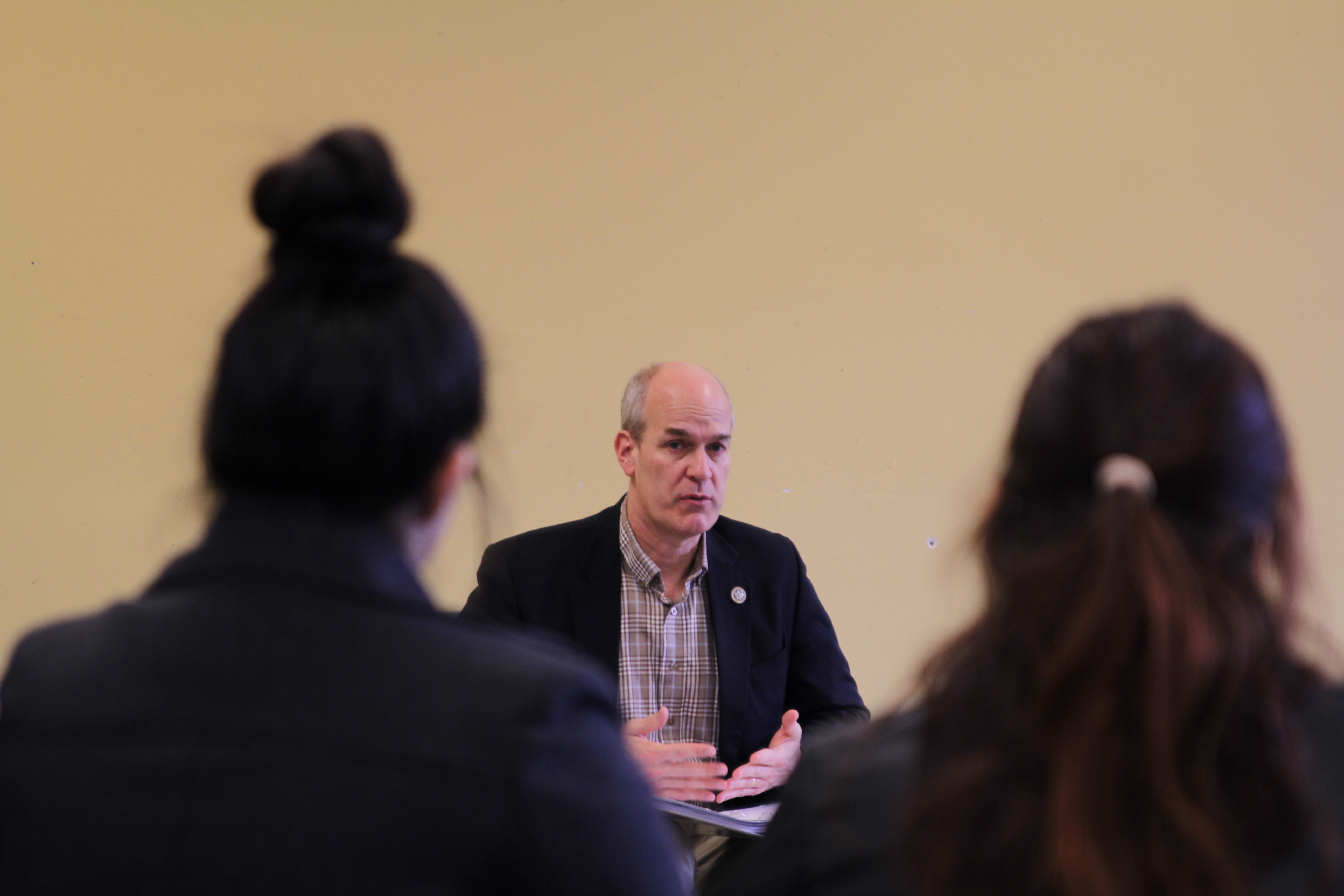 Washington state Rep. Rick Larsen with Edmonds CC 