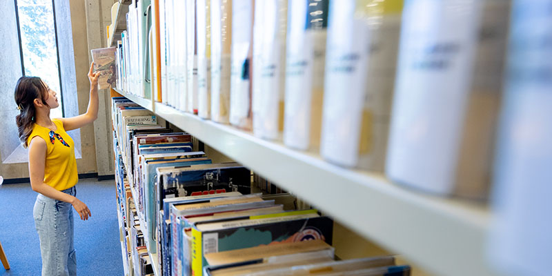 edmonds-college-library
