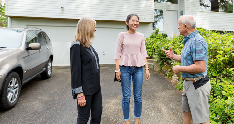 Host family talking to a student